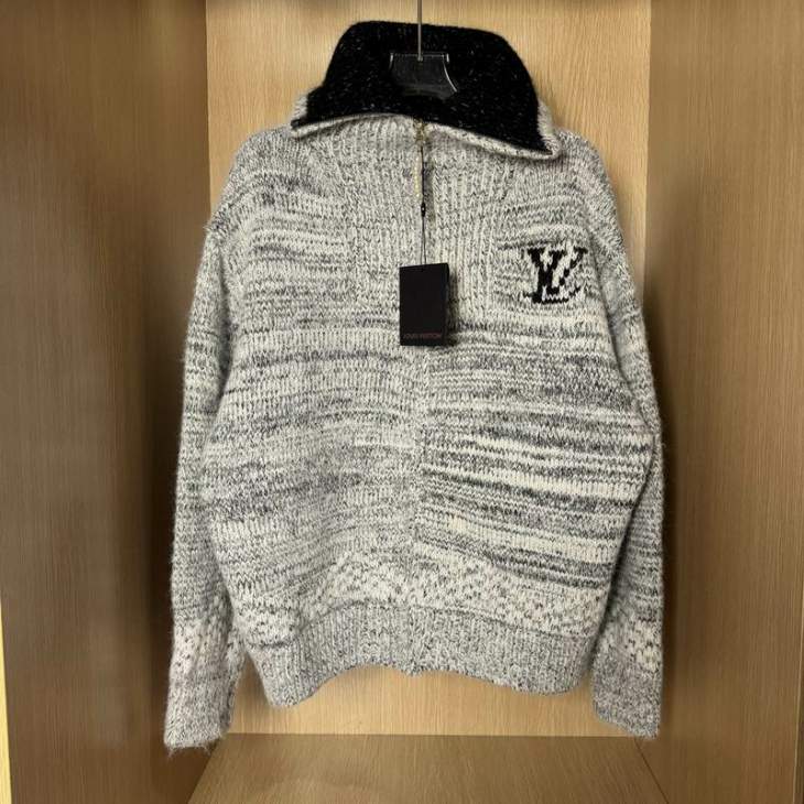 Picture of Louis Vuitton Sweaters _SKULVS-XLxetr2947268